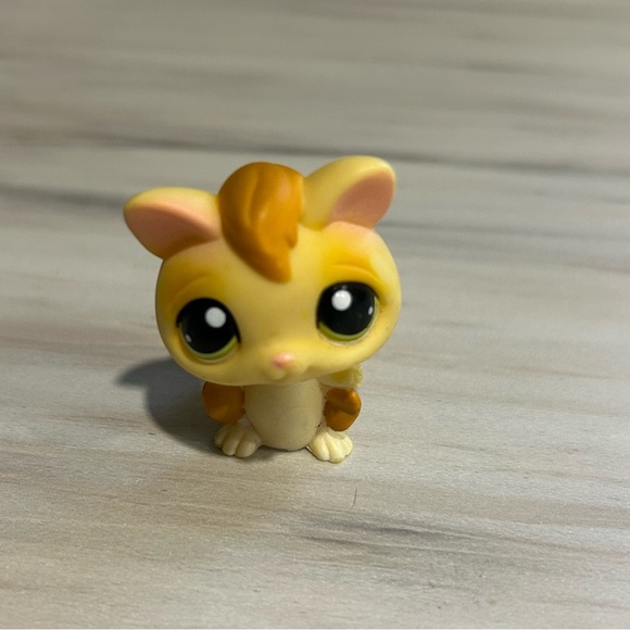 Littlest Pet Shop Other - SUGAR GLIDER #990 - Authentic Littlest Pet Shop - Hasbro LPS